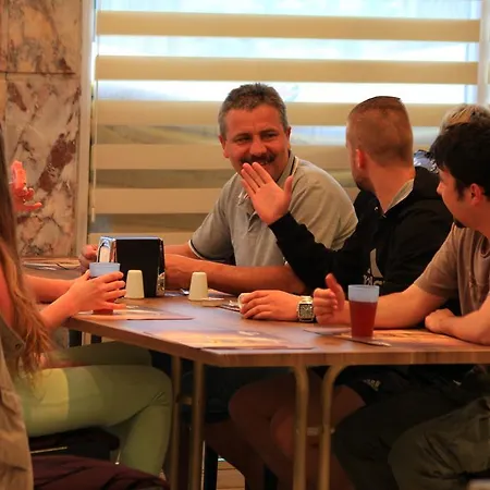 迈拉酒店 酒店 马尔马里斯