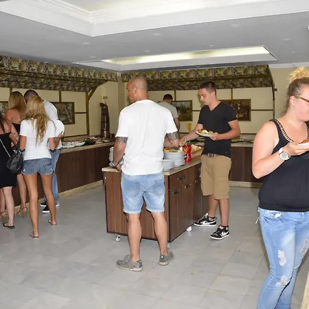 Myra Отель 3*