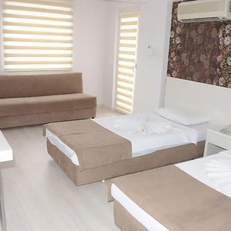 Hotel Myra 3*