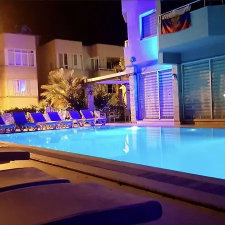 Myra فندق