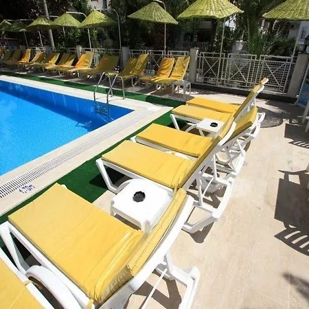Hotel Myra 3*