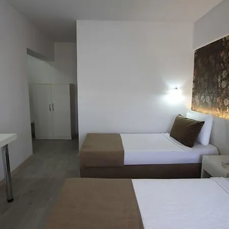 Myra マルマリス