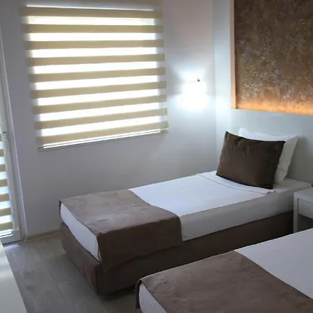 Myra マルマリス